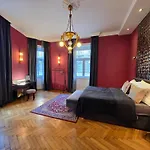 Rb64 - Classy & Spacious Home Near Villa District