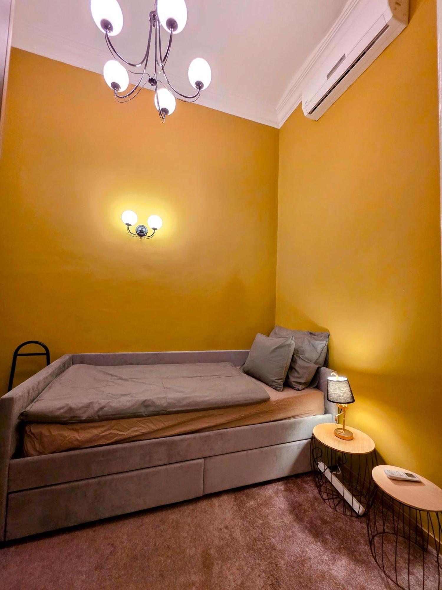 Rb64 - Classy & Spacious Near District Appartement *