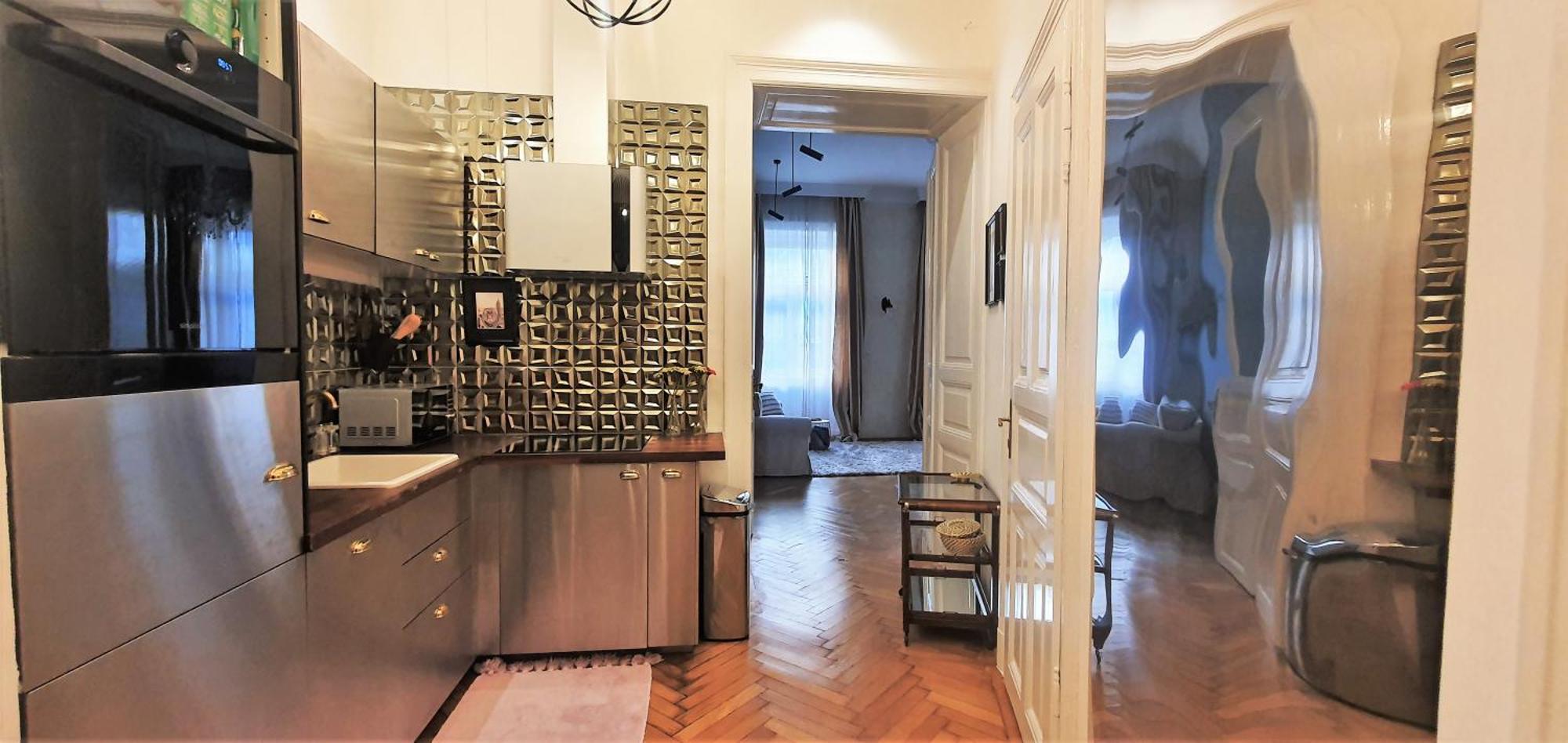 Apartment R64 - Classy & Spacious Home Near Villa District *